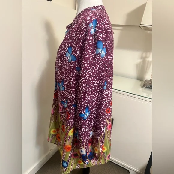 Pretty Spring Button Down Blouse - Picture 3 of 10